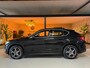 Alfa Romeo Stelvio 2.0 T AWD Super|280pk|Automaat|Leder|Memory|Elek. Stoelen|Camera|19" Velgen|Trekhaak 2.300kg|Rijklaar