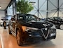 Alfa Romeo Stelvio 2.0 T AWD Super Garantie 280 PK Memory Leder StuurVW StoelVW Elek Achterklep Camera Cruise Navi Clima Rijklaar