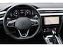 Volkswagen Arteon 1.4 TSI eHybrid R-Line Business+ SOH 98,13% 218PK / 160kW DSG, Achteruitrijcamera (rear view), dodehoekdetectie (side assist), discover pro navigatie, LED Matrix (IQ.Lights), adaptieve cruise control (acc) met travel assist, lederen / alcantara bekleding, digital cockpit pro, verwarmbare voorstoelen, verwarmbare achterbank, grootlichtassistent (light assist), draadloos Apple Carplay & Android Auto, elektrisch verstelbare ErgoComfort bestuurdersstoel met massagefunctie, zwarte dakhemel, keyless go, spraakbediening, draadloze telefoonlader, 3-zone climatronic, elektrisch verstel-, verwarm- en inklapbare buitenspiegels