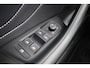 Volkswagen Arteon 1.4 TSI eHybrid R-Line Business+ SOH 98,13% 218PK / 160kW DSG, Achteruitrijcamera (rear view), dodehoekdetectie (side assist), discover pro navigatie, LED Matrix (IQ.Lights), adaptieve cruise control (acc) met travel assist, lederen / alcantara bekleding, digital cockpit pro, verwarmbare voorstoelen, verwarmbare achterbank, grootlichtassistent (light assist), draadloos Apple Carplay & Android Auto, elektrisch verstelbare ErgoComfort bestuurdersstoel met massagefunctie, zwarte dakhemel, keyless go, spraakbediening, draadloze telefoonlader, 3-zone climatronic, elektrisch verstel-, verwarm- en inklapbare buitenspiegels