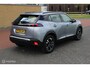 Peugeot e-2008 EV Allure 50 kWh, PDC voor/achter + Camera, App Connect, Clima, Navi, Cruise, 17 inch Lmv.
