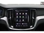 Volvo V60 T6 Plug-in hybrid AWD Plus Dark | Trekhaak | 360 graden camera | Verwarmbare voorstoelen en stuurwiel | Premium audio by Harman Kardon | Apple carplay/Android auto | Verwarmbare achterbank en voorruit