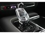 Volvo V60 T6 Plug-in hybrid AWD Plus Dark | Trekhaak | 360 graden camera | Verwarmbare voorstoelen en stuurwiel | Premium audio by Harman Kardon | Apple carplay/Android auto | Verwarmbare achterbank en voorruit