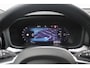Volvo V60 T6 Plug-in hybrid AWD Plus Dark | Trekhaak | 360 graden camera | Verwarmbare voorstoelen en stuurwiel | Premium audio by Harman Kardon | Apple carplay/Android auto | Verwarmbare achterbank en voorruit