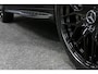 Mercedes-Benz GLC 300e 4MATIC AMG Line / GLC63s AMG diffuser / Panamericana Grille / Achterasbesturing / Panoramadak / Luchtvering / Elektr. verstelbare stoelen (memory) / Burmester 3D Surround Sound / Digital Light (laser) / HUD / Rondomzichtcamera / Apple Carplay - Android Auto / Stoelverwarming voor + achter / Ambienteverlichting / 20'' LMV / Dodehoekdetectie / Night pakket