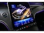 Mercedes-Benz GLC 300e 4MATIC AMG Line / GLC63s AMG diffuser / Panamericana Grille / Achterasbesturing / Panoramadak / Luchtvering / Elektr. verstelbare stoelen (memory) / Burmester 3D Surround Sound / Digital Light (laser) / HUD / Rondomzichtcamera / Apple Carplay - Android Auto / Stoelverwarming voor + achter / Ambienteverlichting / 20'' LMV / Dodehoekdetectie / Night pakket