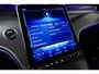 Mercedes-Benz GLC 300e 4MATIC AMG Line / GLC63s AMG diffuser / Panamericana Grille / Achterasbesturing / Panoramadak / Luchtvering / Elektr. verstelbare stoelen (memory) / Burmester 3D Surround Sound / Digital Light (laser) / HUD / Rondomzichtcamera / Apple Carplay - Android Auto / Stoelverwarming voor + achter / Ambienteverlichting / 20'' LMV / Dodehoekdetectie / Night pakket