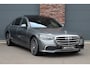 Mercedes-Benz S-klasse 580 e 4MATIC Lang | Luchtvering | Achterasbesturing | Distronic+ | Chauffeurspakket | Stoelventilatie | Massage | Stoelventilatie V+A | HUD | Exclusiefpakket | Zonweringpakket | Vlakkenverwarming |