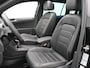 Volkswagen Tiguan 1.4 TSI eHybrid R-Line Business DSG / Panoramadak / Adaptive cruise / Navi / Leer