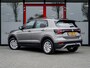 Volkswagen T-Cross 1.0 TSI Style | Trekhaak | Camera | Navigatie | Stoelverwarming | Climate Control | Adaptieve Cruise Control | Parkeersensoren | Dode Hoek Detectie | Metallic Lak | Lichtmetalen Velgen |