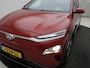 Hyundai Kona Electric EV Fashion 39 kWh / SoH 100% / Warmtepomp / Adaptieve Cruise / Afneembare Trekhaak / HUD / Achteruitrij Camera / 1ste Eigenaar / Dealeronderhouden /