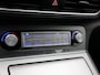 Hyundai Kona Electric EV Fashion 39 kWh / SoH 100% / Warmtepomp / Adaptieve Cruise / Afneembare Trekhaak / HUD / Achteruitrij Camera / 1ste Eigenaar / Dealeronderhouden /