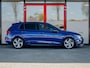 Volkswagen Golf 1.5 eTSI R-Line Business+ | Lapiz Blue | Stoelverwarming | Stuurwiel Verwarmd | IQ Light | Adaptieve Cruise Control | Parkeersensoren | 3x R-Line | Sportstoelen | LED Koplampen | Climate Control |