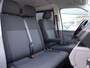 Volkswagen Transporter 2.0 TDI L2 DC Highline 150pk Automaat | Navi | Adaptive cruise control | App-Connect | Camera | LED |  Bijrijdersbank | Glaslook panelen |  Afneembare trekhaak | Betimmering |