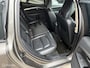 Volvo V70 2.5T Momentum AUTOMAAT / LEER / TREKHAAK