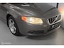 Volvo V70 2.5T Momentum AUTOMAAT / LEER / TREKHAAK