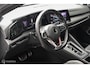 Volkswagen Golf 2.0 TSI GTI | IQ.Light | HUD | Pano | Stoelverw en ventilatie | DCC | ACC | Vienna Leder | Stuurwielverw. | Moonstone Grey | Carplay | Trekhaak