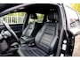 Honda CR-V 2.0 Full Hybrid Black Edition | Afneembare trekhaak | Navigatie | Adaptieve cruise control | Carplay / Android auto | PDC | Camera | Stoelverwarming