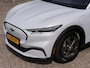 Ford Mustang Mach-E EXTENDED RWD 98kWh/ TECHNOLOGY PACK PLUS/ 4 NIEUWE ALL-SEASON BANDEN/ SOH 93%