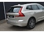 Volvo XC60 T5 AWD Inscription | 1e eigenaar | Stoelverwarming | Adaptieve Cruise Control | Elektrische stoelen met geheugen functie | Elektrische achterklep | Apple CarPlay/AndroidAuto | Navigatiesysteem | BLIS