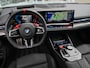 BMW M5 Touring 4.4 V8 729pk Pano M-Driver+Pro Carbon B&W Trekh 360Cam 20/21-Inch VOL!