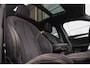 BMW X2 sDrive18i High Executive M-sport | 2e eigenaar | Driving Assistant | Panoramadak | 19 inch | Keyless entry | Head-up | Shadow line | HiFi audio | Stoelverwarming | Alcantara