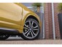 BMW X2 sDrive18i High Executive M-sport | 2e eigenaar | Driving Assistant | Panoramadak | 19 inch | Keyless entry | Head-up | Shadow line | HiFi audio | Stoelverwarming | Alcantara