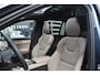 Volvo XC90 T8 Plug-in hybrid AWD Ultra Executive Edition | Panoramadak | Trekhaak | Luchtvering | Verwarmbare voorstoelen met massagefunctie en ventilatie | Premium audio by Bowers & Wilkins | Head-up display | 360 graden camera |