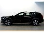 Volvo V60 Cross Country 2.0 B5 AWD 185kW/250pk Aut8 Ultimate BOWERS&WILKINS + PANORAMADAK + ADAPT.CRUISE + HEAD-UP + STOELMASSAGE + EL.TREKHAAK + STOELVERWARMING&-KOELING + 360 CAMERA + BLIS + KEYLESS ENTRY&GO + LANE ASSIST + PARKSENSOREN V&A + 19" LM-VELGEN!!