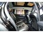 Volvo V60 Cross Country 2.0 B5 AWD 185kW/250pk Aut8 Ultimate BOWERS&WILKINS + PANORAMADAK + ADAPT.CRUISE + HEAD-UP + STOELMASSAGE + EL.TREKHAAK + STOELVERWARMING&-KOELING + 360 CAMERA + BLIS + KEYLESS ENTRY&GO + LANE ASSIST + PARKSENSOREN V&A + 19" LM-VELGEN!!