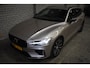 Volvo V60 T6 350PK AWD Plus Dark | Trekhaak | BLIS | Nappaleder | Harman K
