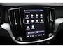 Volvo V60 T6 350PK Plug-in hybrid AWD Core | Adaptive Cruise & Pilot Assist | Parkeercamera | Verwarmbare Voor- en Achterstoelen | Stuurverwarming | 2-Weg Lendesteunverstelling | Google Services | 18 inch Lichtmetalen Velgen | Apple Carplay |
