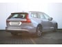 Volvo V60 T6 350PK Plug-in hybrid AWD Core | Adaptive Cruise & Pilot Assist | Parkeercamera | Verwarmbare Voor- en Achterstoelen | Stuurverwarming | 2-Weg Lendesteunverstelling | Google Services | 18 inch Lichtmetalen Velgen | Apple Carplay |