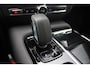 Volvo V60 T6 350PK Plug-in hybrid AWD Core | Adaptive Cruise & Pilot Assist | Parkeercamera | Verwarmbare Voor- en Achterstoelen | Stuurverwarming | 2-Weg Lendesteunverstelling | Google Services | 18 inch Lichtmetalen Velgen | Apple Carplay |