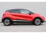 Renault Captur 1.2 TCe Helly Hansen | Incl. 12 maanden garantie | Trekhaak | Navigatie | Climate control | Cruise control | Parkeersensoren | Getint glas | Zwart dak | Keyless entry/start |