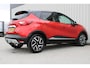 Renault Captur 1.2 TCe Helly Hansen | Incl. 12 maanden garantie | Trekhaak | Navigatie | Climate control | Cruise control | Parkeersensoren | Getint glas | Zwart dak | Keyless entry/start |