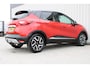 Renault Captur 1.2 TCe Helly Hansen | Incl. 12 maanden garantie | Trekhaak | Navigatie | Climate control | Cruise control | Parkeersensoren | Getint glas | Zwart dak | Keyless entry/start |