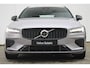 Volvo V60 2.0 T6 Plug-in hybrid AWD Plus Dark | Adaptive Cruise & Pilot Assist | 360 Camera | Premium Harman/Kardon Audio | Semi Elektr. Trekhaak | Stoelverwarming voor & achter | Stuurverwarming | Power Seats incl. Memory |
