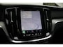 Volvo V60 2.0 T6 Plug-in hybrid AWD Plus Dark | Adaptive Cruise & Pilot Assist | 360 Camera | Premium Harman/Kardon Audio | Semi Elektr. Trekhaak | Stoelverwarming voor & achter | Stuurverwarming | Power Seats incl. Memory |