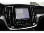 Volvo V60 2.0 T6 Plug-in hybrid AWD Plus Dark | Adaptive Cruise & Pilot Assist | 360 Camera | Premium Harman/Kardon Audio | Semi Elektr. Trekhaak | Stoelverwarming voor & achter | Stuurverwarming | Power Seats incl. Memory |