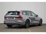 Volvo V60 T6 Plug-in hybrid AWD Plus Dark | Adaptive Cruise & Pilot Assist | 360 Camera | Premium Harman/Kardon Audio | Semi Elektr. Trekhaak | Stoelverwarming voor & achter | Stuurverwarming | Power Seats incl. Memory