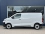 Citroën Jumpy 2.0 BlueHDI 145 PK L2 Club | Automaat | Zakelijk BPM Vrij | 3-Zits | Slechts 10.370 KM | Navigatie | Airco | Volledige Betimmering Laadruimte | Adaptieve Cruise Control | Dode Hoek Detectie | Apple Carplay & Android Auto | DAB+ Radio | Mistlampen | Parkeersensoren V+A |