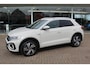 Volkswagen T-Roc 1.5-150pk R-Line Edition DSG-AUTOMAAT ! Gun u het comfort en gemak van een automaat ! Slechts 16.000km ! Winterpakket, Adapt. Cruise Control, Climate Control, Camera, CarPlay