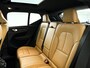 Volvo XC40 B4 Inscription | Panoramadak | Park assist | Cruise control | Elektrische stoelen