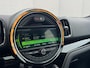 MINI Countryman Mini 1.5 Cooper Chili / Dealer onderhouden / Glazen schuif- en kanteldak /  Stoelverwarming / Keyless Entry/Start / cruise control / Parkeersensoren Achter