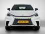 Lexus LBX Business Line 2WD | Navigatie | Stoel- en Stuurverwarming | Parkeersensoren voor + achter |