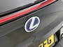 Lexus UX 250h Preference Line | Navigatie | Parkeersensoren voor+achter | Dodehoekdetectie |