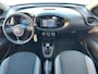 Toyota Aygo X 1.0 VVT-i MT Play Airco | 4 seizoen banden | Achteruitrij camera |Adaptieve cruise control| Metallic lak | 1ste eigenaar | Zeer netjes