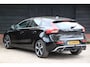 Volvo V40 2.0 T4 Business Sport R Design/Navigatie/Parkeersensor/Stoelverwarming/Trekhaak