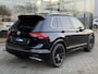 Volkswagen Tiguan 2.0 TSI 4Motion| R-line | Highline | Pano | Key-less | Head-up | Camera Interesse, Proefrit? Bel of app met: 06-24 28 28 42 / 06-42130156